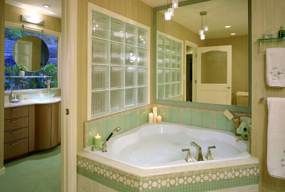 Alamo Master Bath